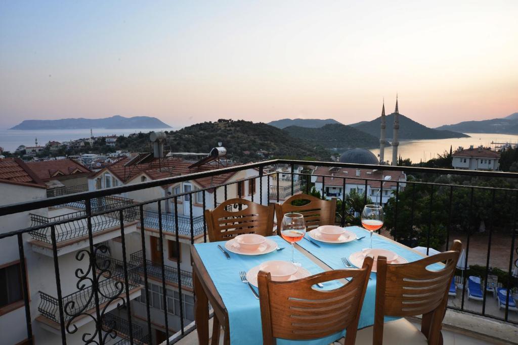 Tugce Apartments Kaş Luaran gambar